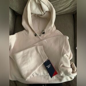 NWT Reebok beige pullover hoodie. Men’s: 3XL